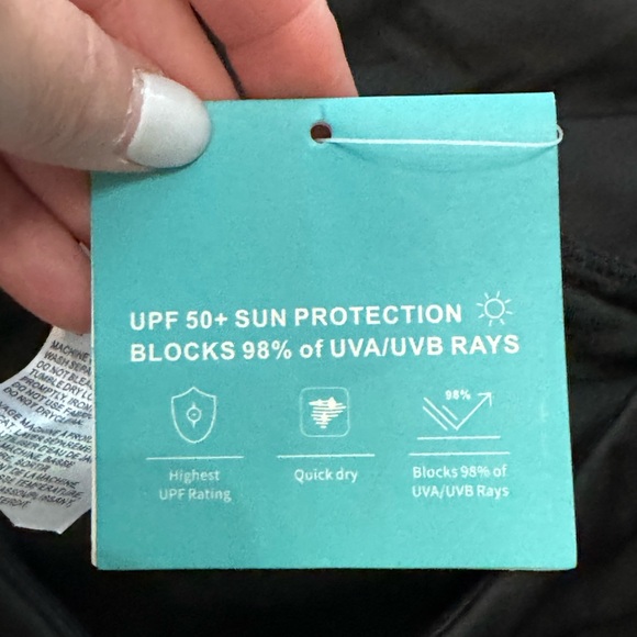 Willit women’s black shorts size small NEW 50 SPF - Picture 6 of 9